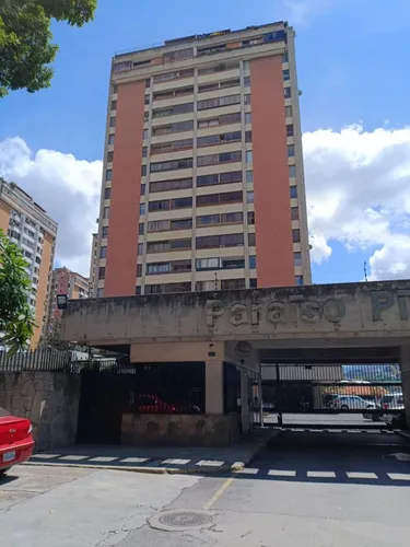 Apartamento En Venta. El Paraíso.