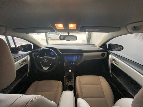 Imagen 18 de 19 de Toyota Corolla Xei Pack Mt 2019