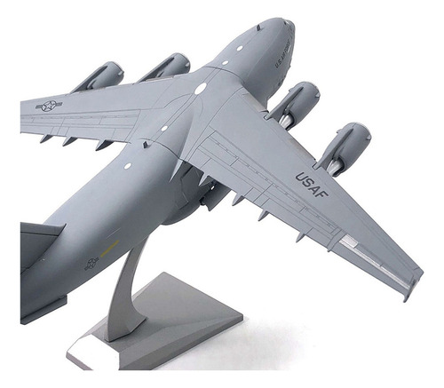 . Aeronave De Transporte Militar C-17 Escala 1/200