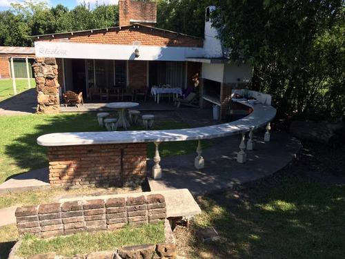 Imagen 4 de 7 de Casa Con Piscina Para Eventos O Alquiler Turístico En Daymán