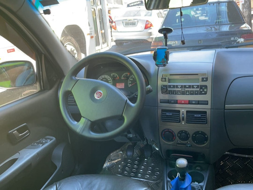 Imagem 8 de 8 de Fiat Palio Weekend Trekking 1.6 16v Flex