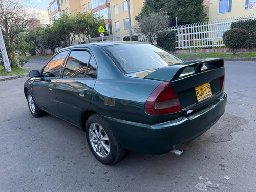 Mitsubishi Lancer 1.3 Gl 4 p 81 hp