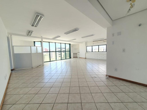 Imagem 5 de 13 de Sala Comercial Em Andar Alto No Centro Da Cidade - Sa0826