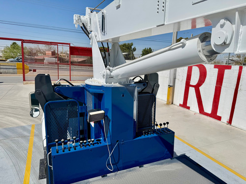 Grua Titan Manitex 1770c Para 17 Ton Sobre Ford F750 2015