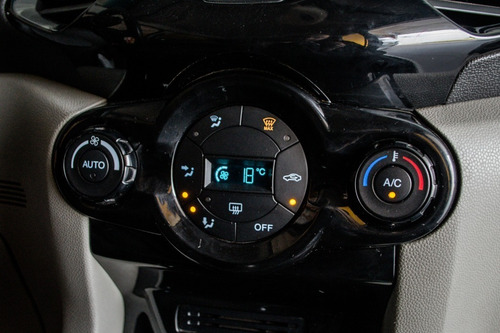 Imagen 9 de 18 de Ford Ecosport Titanium 2014 Blanca Npp