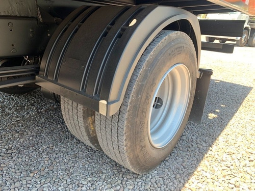 Imagem 10 de 10 de Mercedes Benz 915 - Plataforma 5.50m