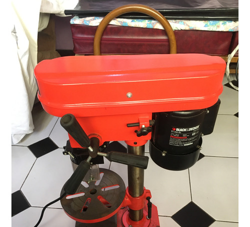 Taladro Pedestal Black & Decker 