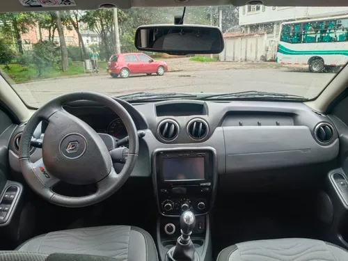 Renault Duster DYNAMIQUE 4X4 2000CC MT AA