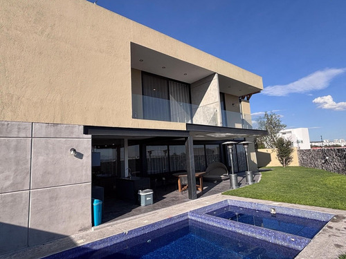 Casa En Venta En La Espiga .2