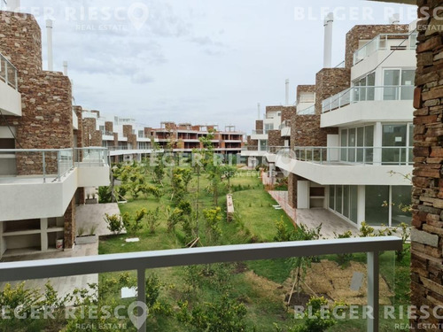 Departamento En Venta Ubicado En Castaños, Nordelta, G.b.a. Zona Norte