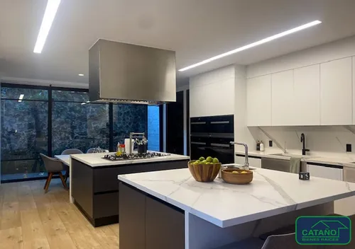Residencia En Venta, Jardines Del Pedregal, Rocas