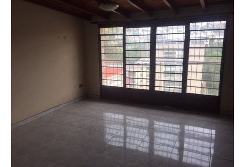Se Vende Edificio 776m2 El Marqués 9386