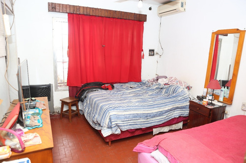 Casa 3 Dormitorios Con Galpón Y Quincho