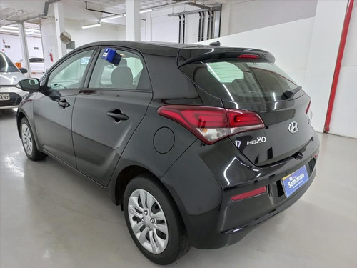 Imagem 6 de 8 de Hb20 1.6 Comfort Plus 16v Flex 4p Automático
