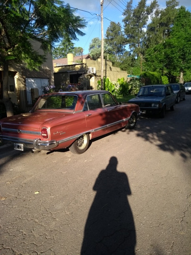 Ford Falcon Deluxe