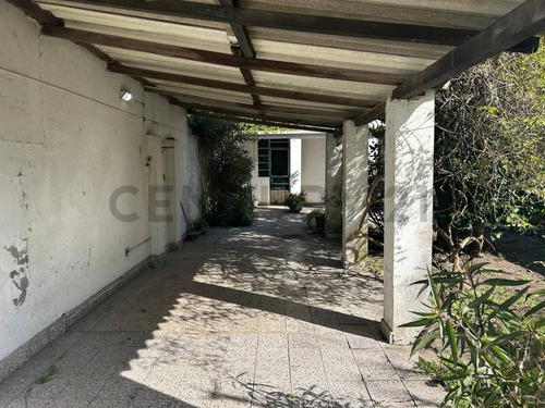 Venta De Casa A Reciclar En Gonnet
