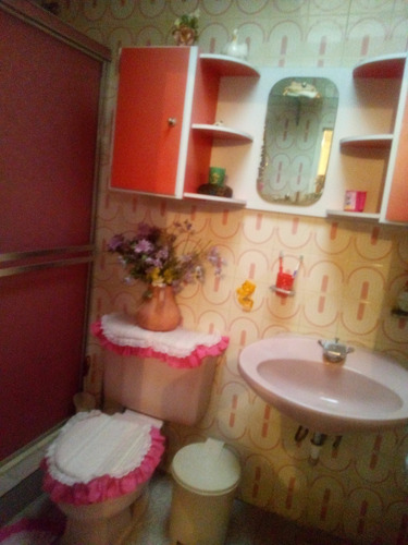 Imagen 8 de 9 de Se Ofrece En Venta Espaciosa Casa Quinta Localizada En El Piñal, El Limón.