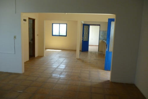 Venta Casa + Local Comercial.+ Barbacoa Y Fondito