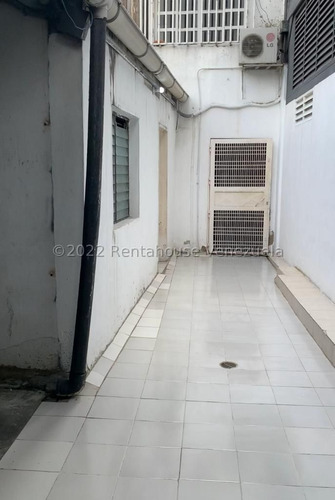 Imagen 11 de 30 de Edificio Comercial En Venta En Parroquia Concepción Barquisimeto Lara ++23-4060 */ M.c T. N° +0-4-2-4- 5.5.6. 5.7. 5.9 *--**
