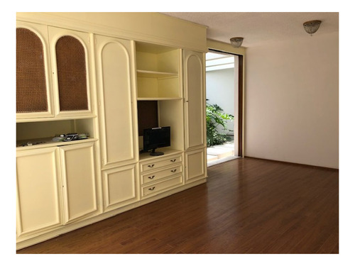 Imagen 4 de 8 de Casa Sola En Venta En Jardines Del Pedregal