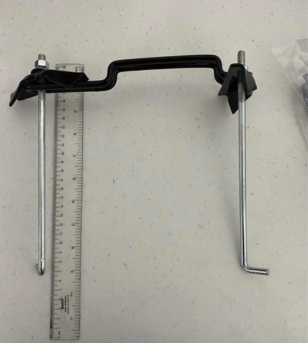 Imagen 4 de 11 de Base Para Fijar Batería ( Universal )