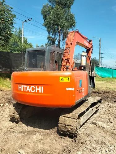 Retroexcavadora Itachi 70 2000