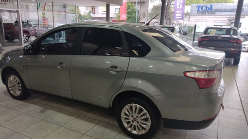 Imagen 11 de 15 de Fiat Grand Siena 1.4 Attractive 2015 (co)