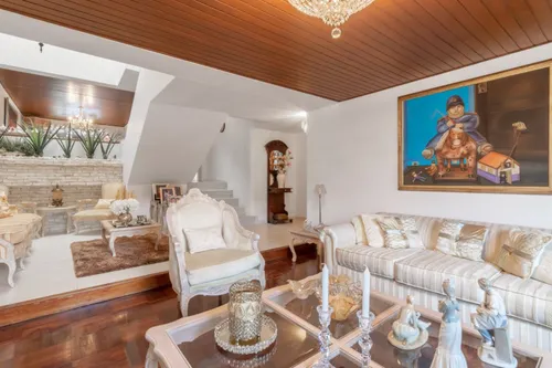 Casa En Venta En Pasadena. Cod V8251