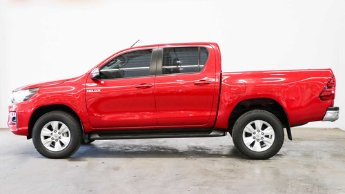 Imagen 7 de 15 de Toyota Hilux 2.8 Cd Srv 177cv 4x2 At - 144403 - C