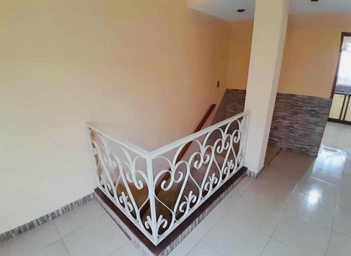 Casa En Venta En Rosario