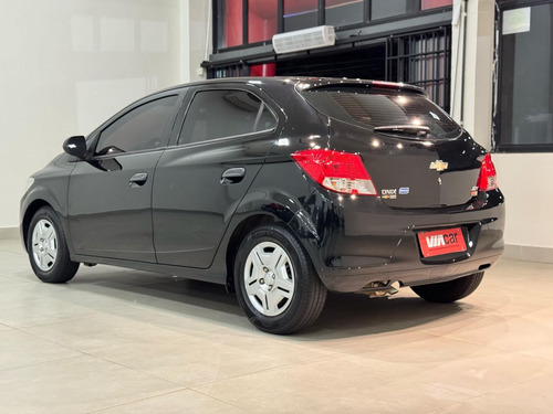 Chevrolet Onix HATCH Joy 1.0 8V Flex 5p Mec.