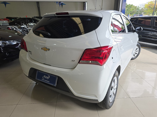 Chevrolet Onix plus 1.0 MPFI LT 8V FLEX 4P MANUAL