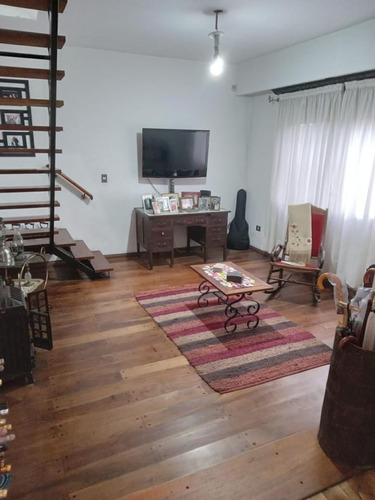 Imagen 3 de 12 de Cinco Ambientes A Cuatro Cuadras De La Estacion
