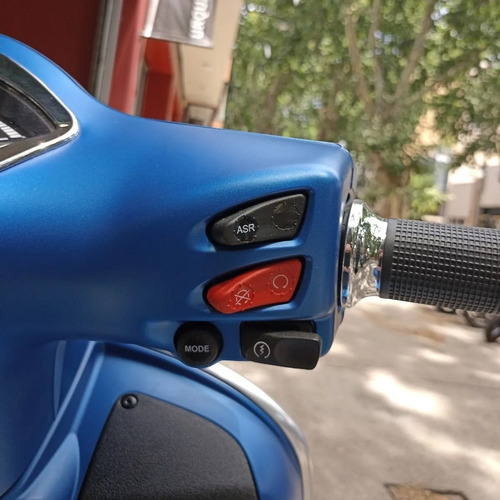 Imagen 9 de 16 de Vespa Gts Supersport 300 Hpe Moto Scooter Urquiza Motos