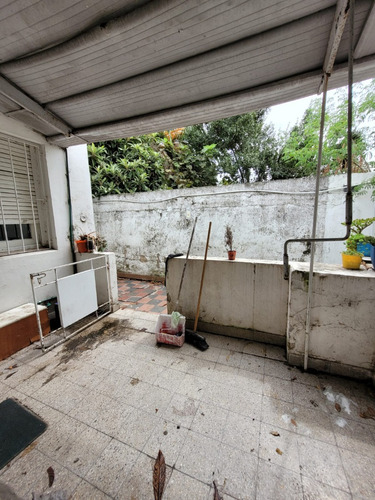 Cantisano Propiedades Vende Apto Banco!! Departamento 2 Dormitorios Con Patio En P B!! Oportunidad!! Muy Buena Zona 14 E 70 Y 71!!