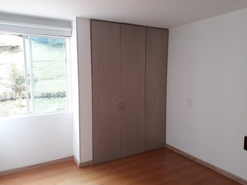 Imagen 11 de 28 de Apartamento En Arriendo Alto Del Perro 279-19454