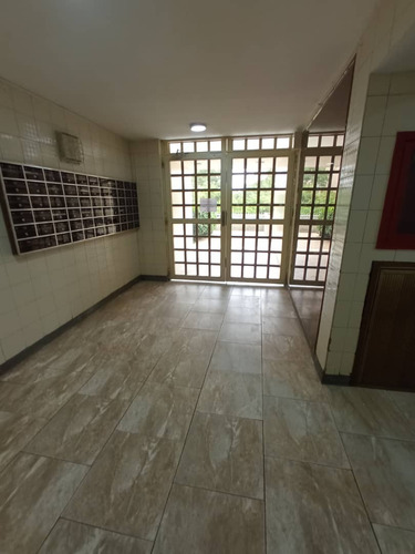 Apartamento En Venta Urb Quenda