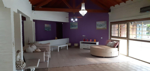 Bajo Su Valor!!! Importante Chalet - 6 Has. - Laguna De Los Padres - Toma Permutas
