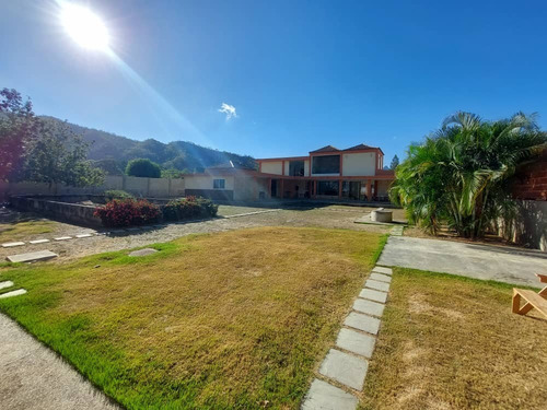 Imagen 9 de 18 de Fernando Perez Vende Excelente Casa Quienta En Villa San Diego Country