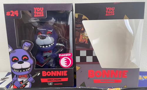 Figura Youtooz Five Nights At Freddys Bonnie Afelpado