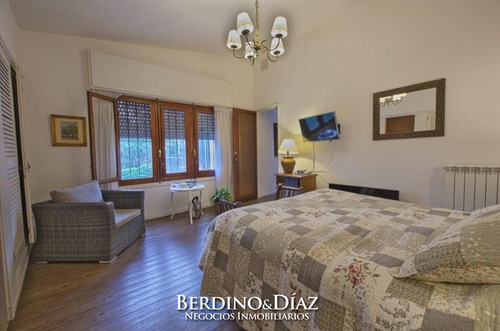 Casa - Playa Mansa 3 Dormitorios. Oportunidad- Ref: 667