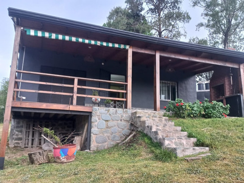 Flores Propiedades Vende Hermosa Casa En Raco A 150 Mts De Ruta 341 Con Vista Excepcional!!!