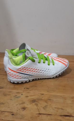 Botines Adidas Niños T30 (Usado)
