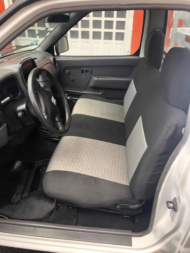 Imagen 11 de 15 de Nissan Np300 Modelo 2013 2.5 Diesel Chasis 4x2 Mt