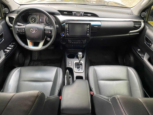 Toyota Hilux v6 nafta