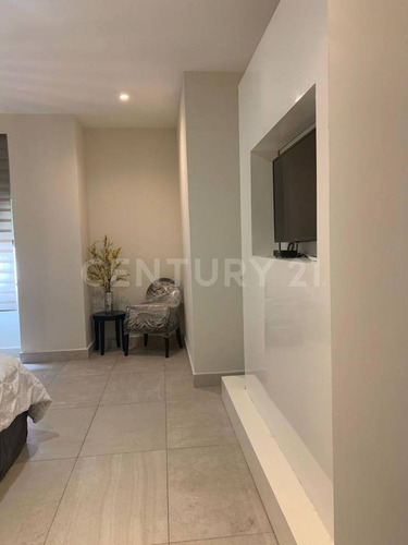 Departamento Amueblado En Torre 811 Faja De Oro