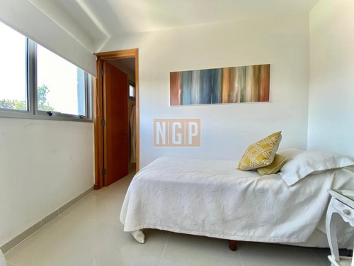 Apartamento En Venta Sunrise Tower 2 Dormitorios Mas Servicio Punta Del Este