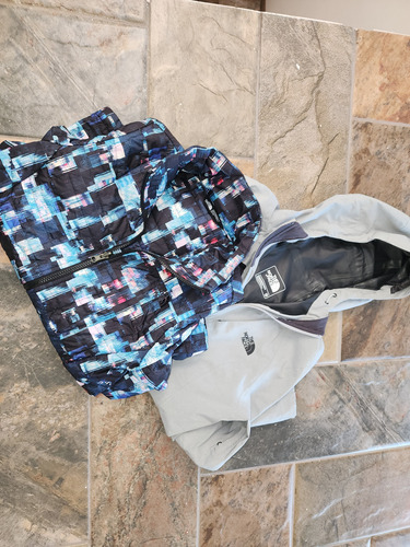 Chamarra Northface 2 En 1 Dryvent Termoball (Usado)