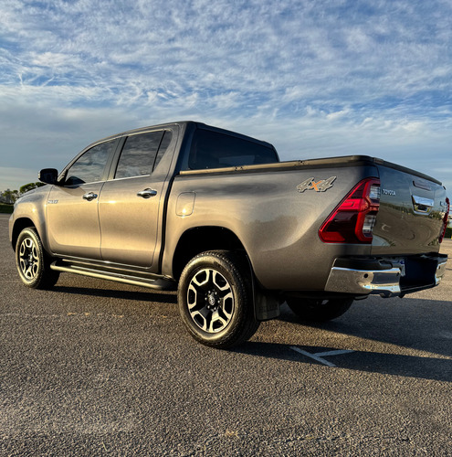 Toyota Hilux Pick-Up 2.8 Cd Srx 177cv 4x4 At