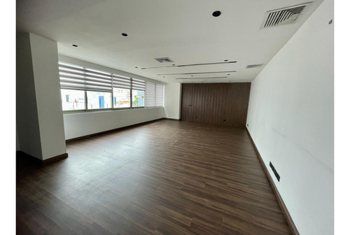 Alquiler De Torre Empresarial En Santo Domingo En El Sector De Piantini